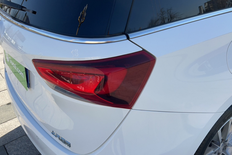 别克GL6 2019款 18T 6座互联豪华型 国V车身外观6003