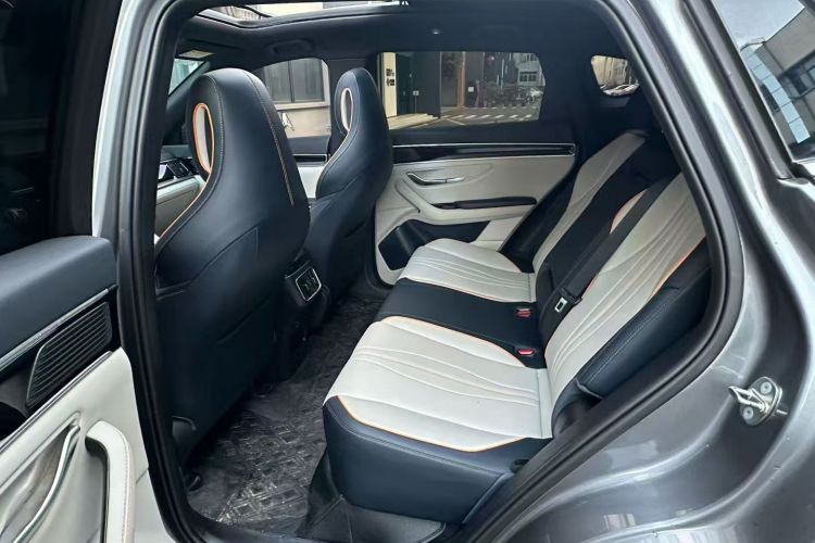 比亚迪 宋PLUS新能源 2021款 DM-i 110KM 旗舰型中控内饰7011