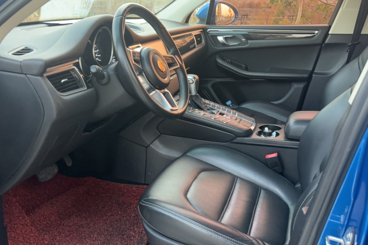 众泰SR9 2017款 2.0T 自动极致之路版中控内饰7002