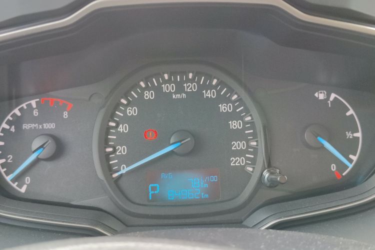 福特 福睿斯 2015款 1.5L 自动舒适型中控内饰15