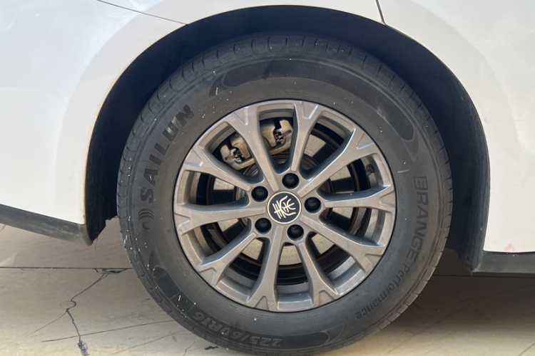 比亚迪 秦L 2024款 DM-i 80KM领先型车身外观6005