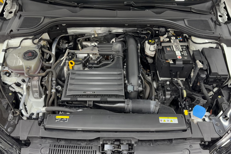 大众 高尔夫 2023款 280TSI DSG R-Line Lite局部细节24