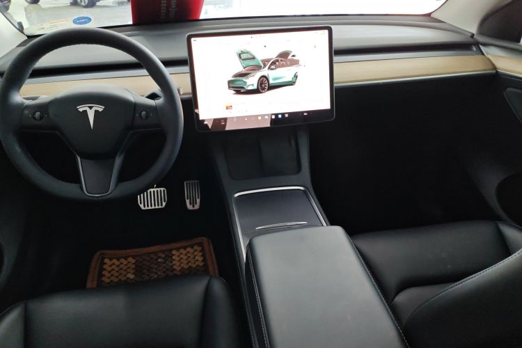 特斯拉 Model Y 2022款 后轮驱动版中控内饰7002