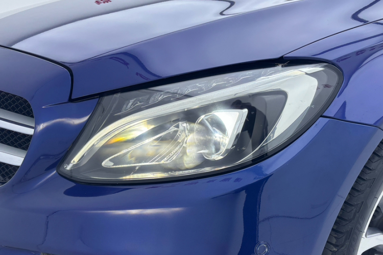 奔驰C级 2018款 C 180 L 时尚型运动版局部细节36