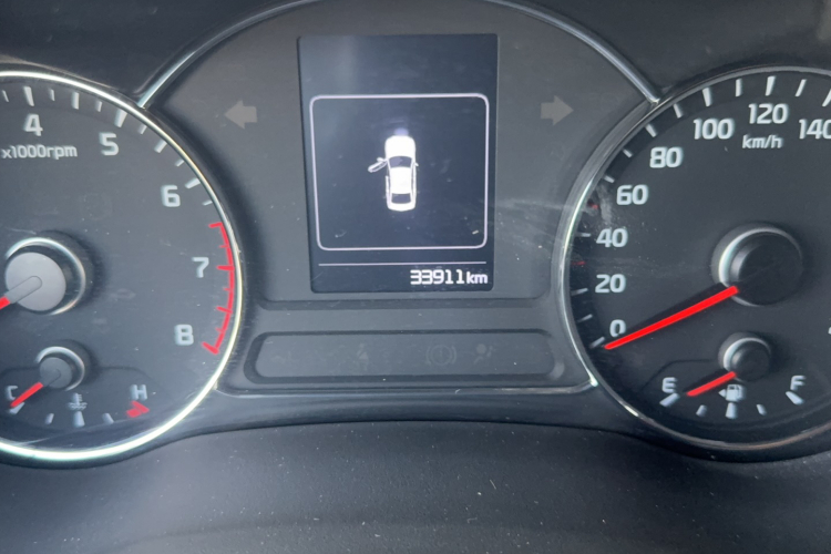 起亚K3 2016款 1.6L 自动GL中控内饰15