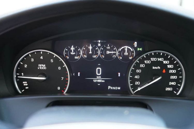 凯迪拉克CT6 2017款 28T 精英型中控内饰15