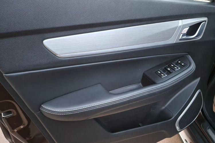 吉利汽车 远景X6 2018款 1.8L 手动4G互联尊贵型中控内饰7004