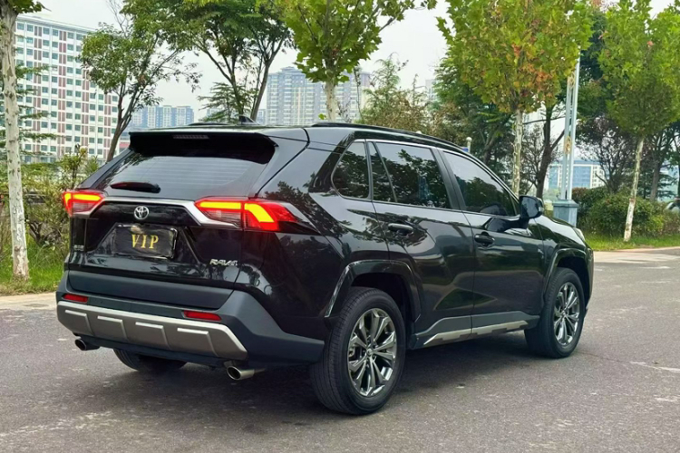 丰田 RAV4荣放 2024款 2.0L CVT两驱风尚Plus版车身外观6006