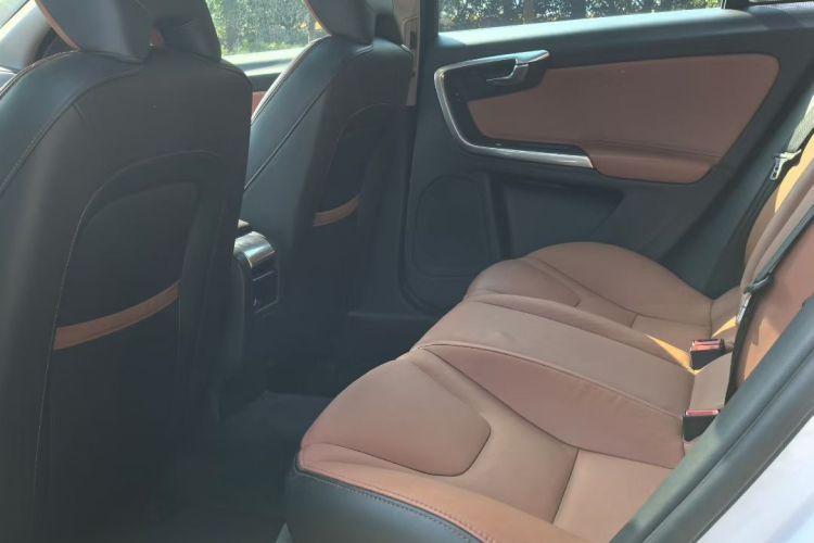 沃尔沃S60 2017款 S60L T4 智远版中控内饰7004