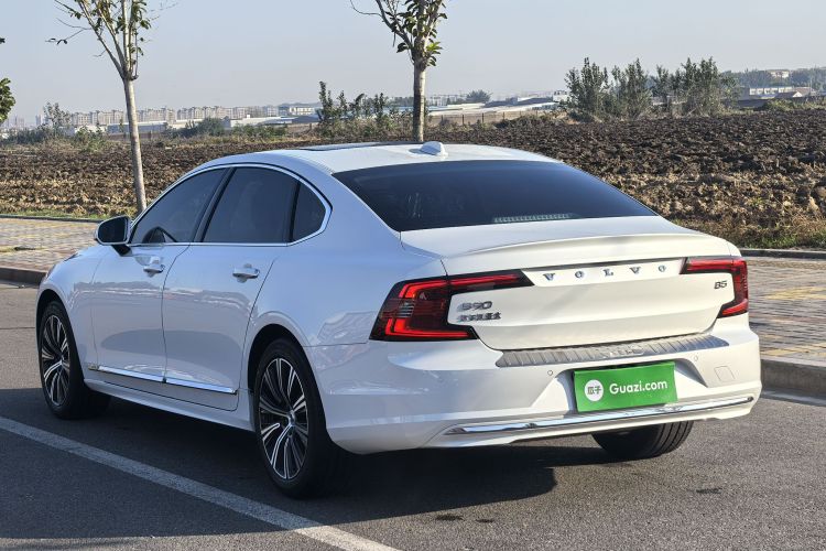 沃尔沃S90 2021款 B5 智逸豪华版车身外观6006