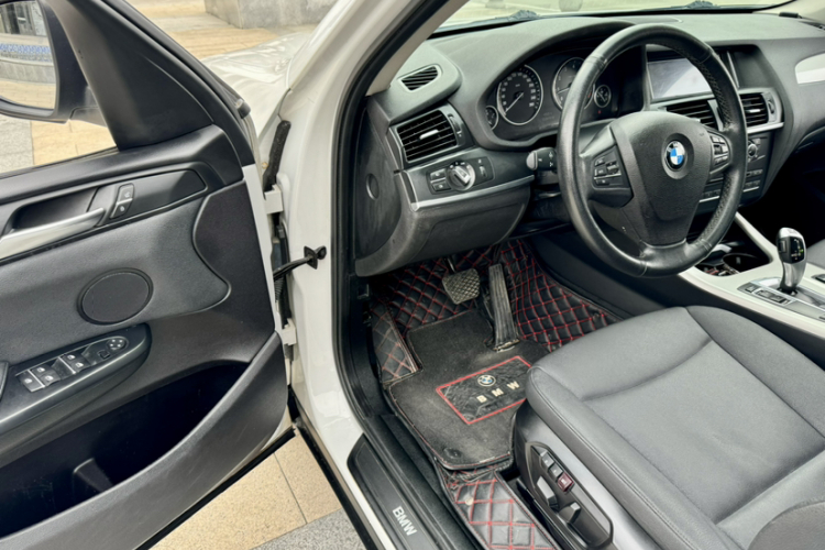 宝马X3(进口) 2016款 sDrive20i中控内饰7010