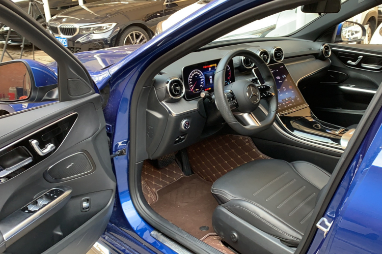 奔驰C级 2022款 改款 C 200 L 运动版中控内饰7002