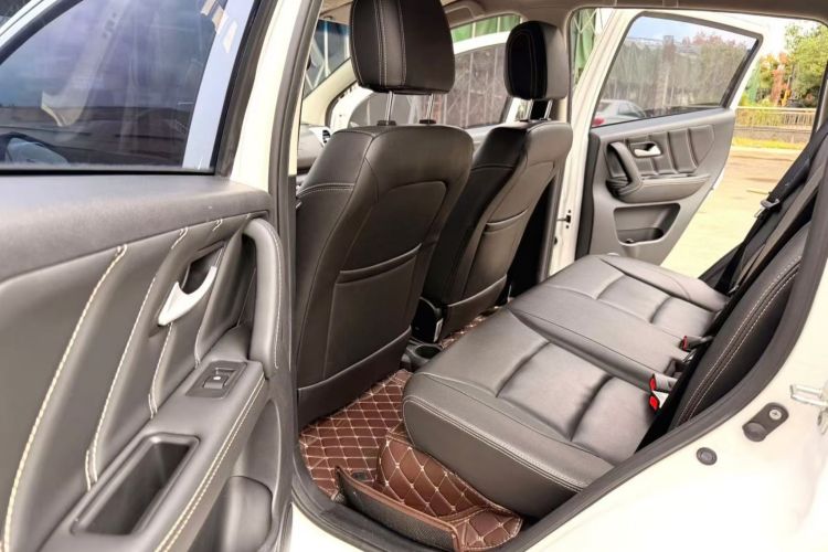 江汽集团 江淮iEV6E 2018款 运动版 iEV6E 智享型中控内饰7003