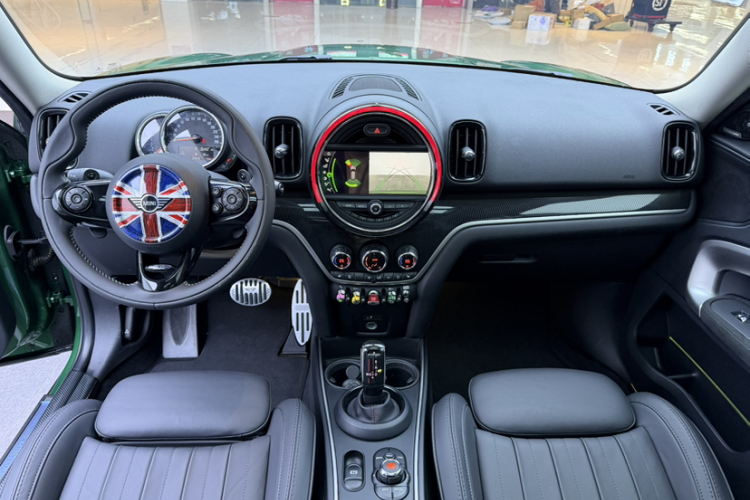 MINI Countryman 2020款 2.0T COOPER S ALL4 极地版局部细节13