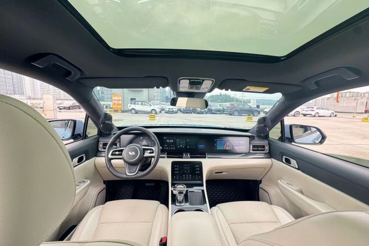 理想汽车 理想ONE 2021款 增程6座版中控内饰7011