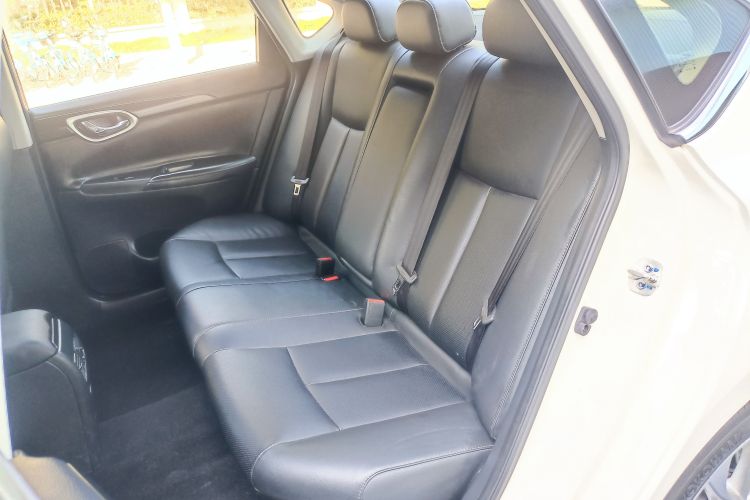 日产 轩逸 2024款 经典 1.6XL CVT豪华版中控内饰7006