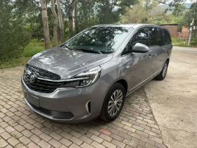 别克GL8 2021款 陆上公务舱 652T 舒适型