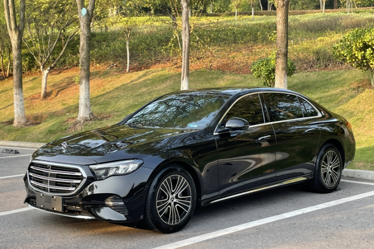 奔驰E级 2024款 E 260 L车身外观6001