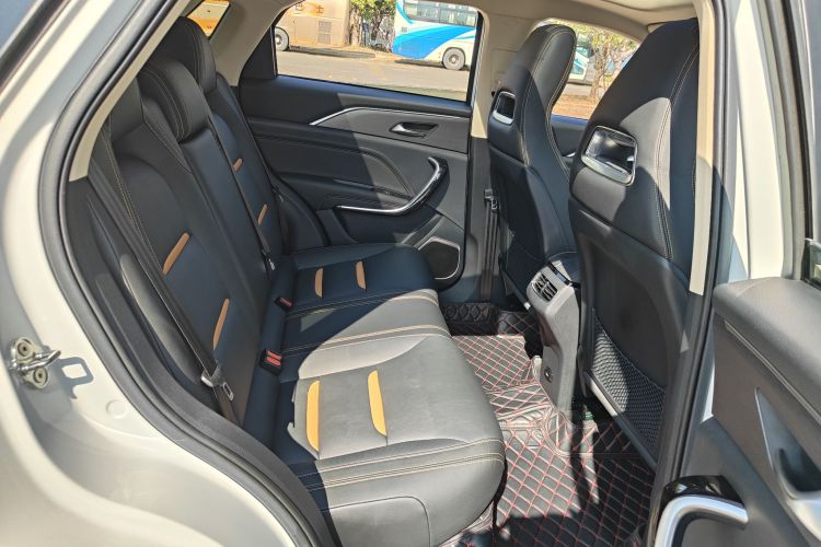 奔腾T77 2020款 PRO 280 TID 自动豪华型中控内饰7012