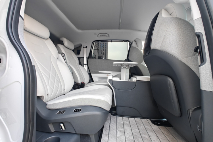 ARCFOX极狐 极狐考拉 2023款 亲子版中控内饰7004