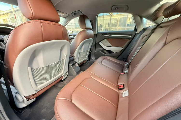 奥迪A3 2019款 Limousine 35 TFSI 进取型 国V中控内饰7003