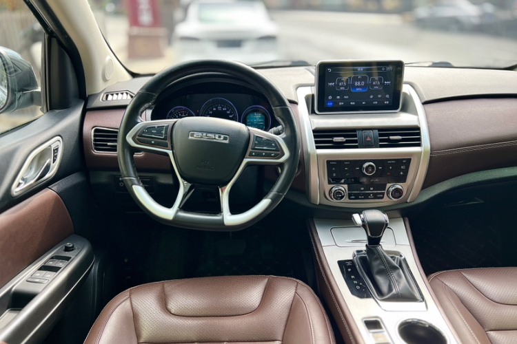 比速汽车 比速T5 2017款 1.5T 自动尊贵型中控内饰7015