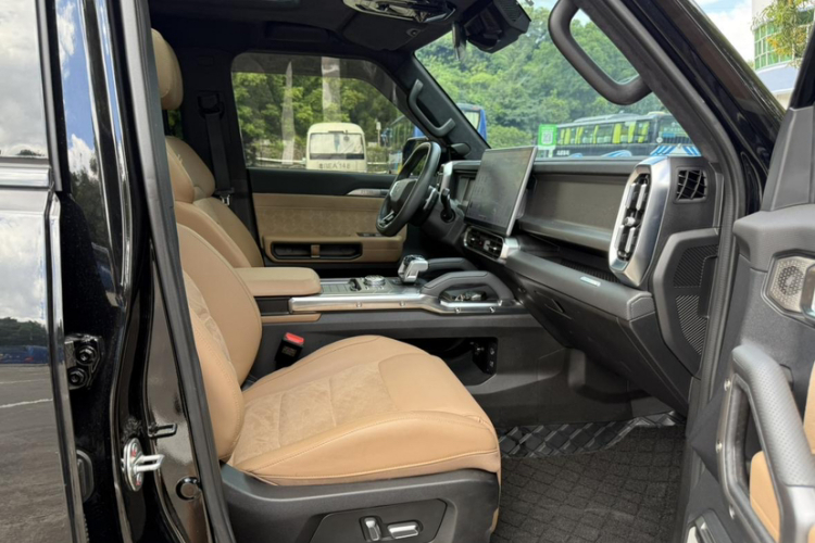 捷途旅行者 2023款 2.0T 四驱征服PRO中控内饰7011