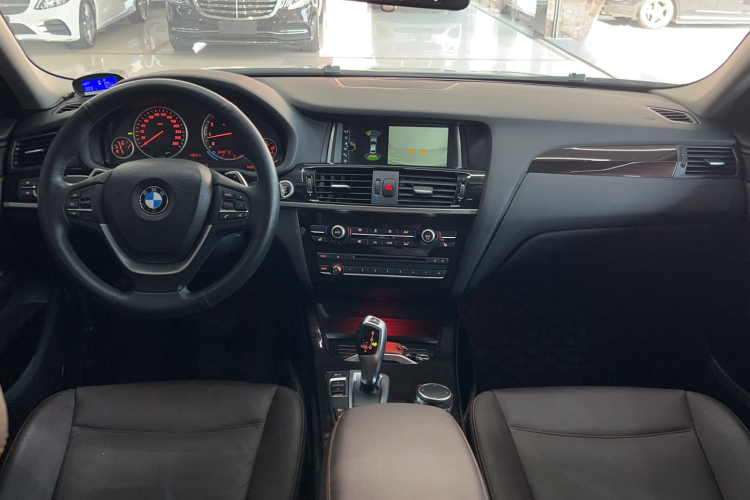 宝马X4 2016款 xDrive20i M运动型中控内饰7005