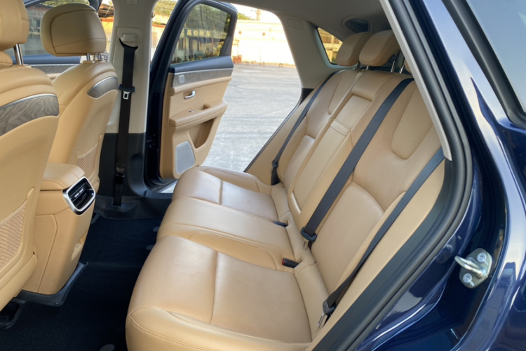 鸿蒙智行 问界M5 2022款 增程后驱标准版中控内饰7005