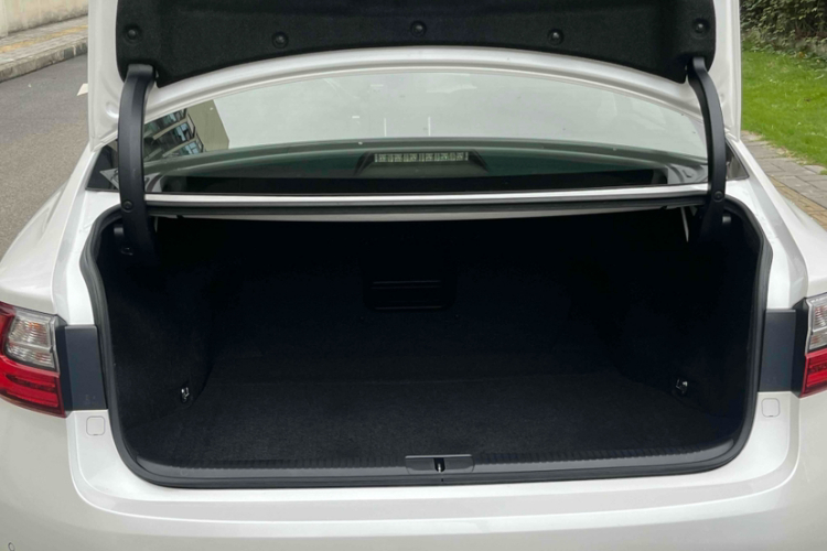 雷克萨斯ES 2015款 200 精英版局部细节23