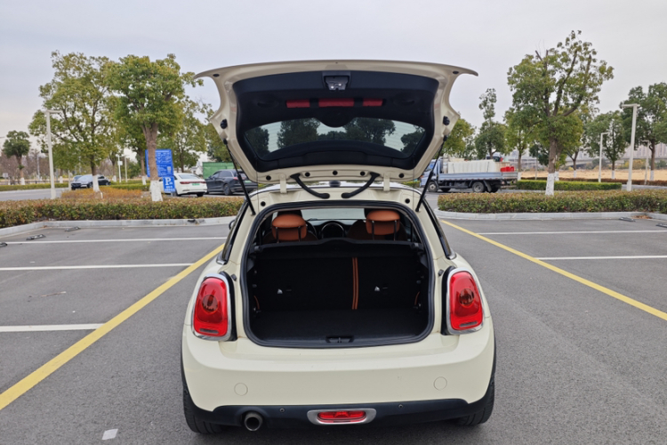 MINI 2016款 1.5T COOPER局部细节23