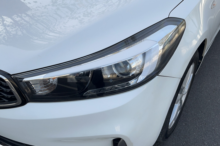 起亚K3 2017款  1.6L 自动15周年特别版GLS局部细节36