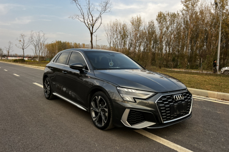 奥迪A3 2021款 Sportback 35 TFSI 豪华运动型车身外观6007