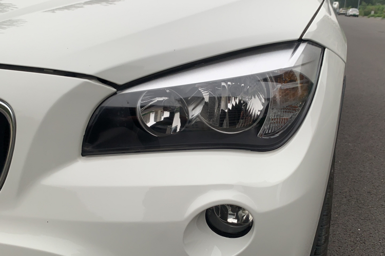 宝马X1 2015款 sDrive18i 时尚晋级版车身外观6008