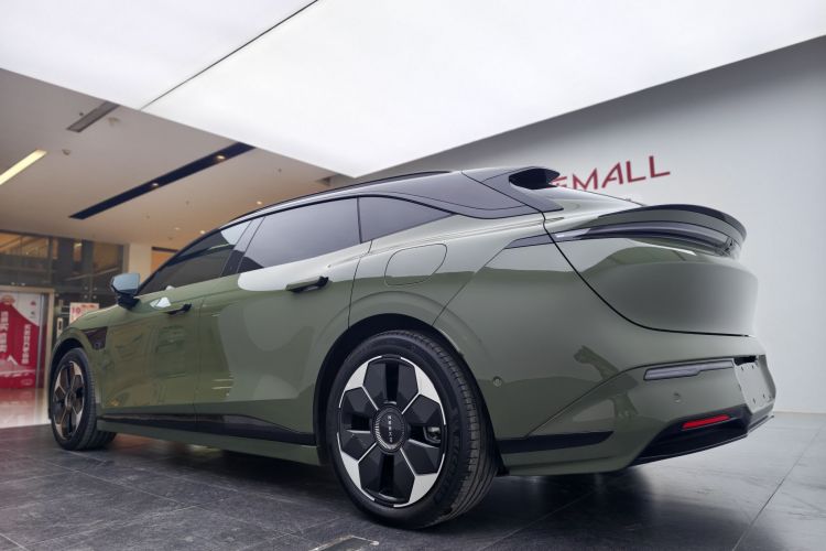 极氪007GT 2025款 后驱智驾版 75kWh车身外观6006