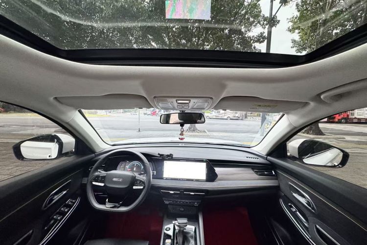 长安欧尚X7 PLUS 2023款 畅享版 1.5T自动尊贵型 7座局部细节16