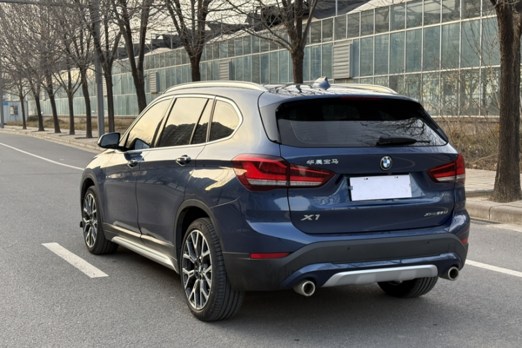 宝马X1 2021款 xDrive25Li 尊享型车身外观6005