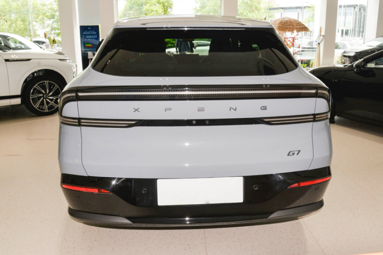 小鹏G7 2025款 702 超长续航 Max车身外观6002