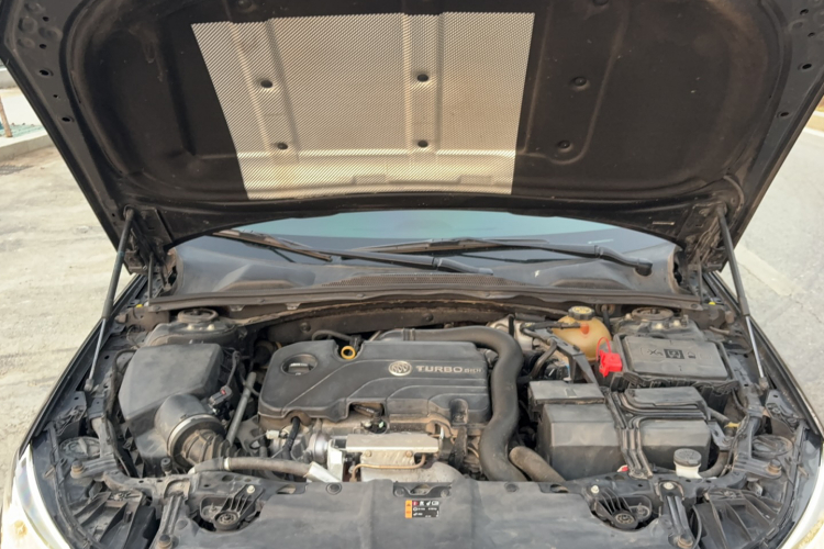 别克 君威 2019款 20T 精英型 国VI局部细节24