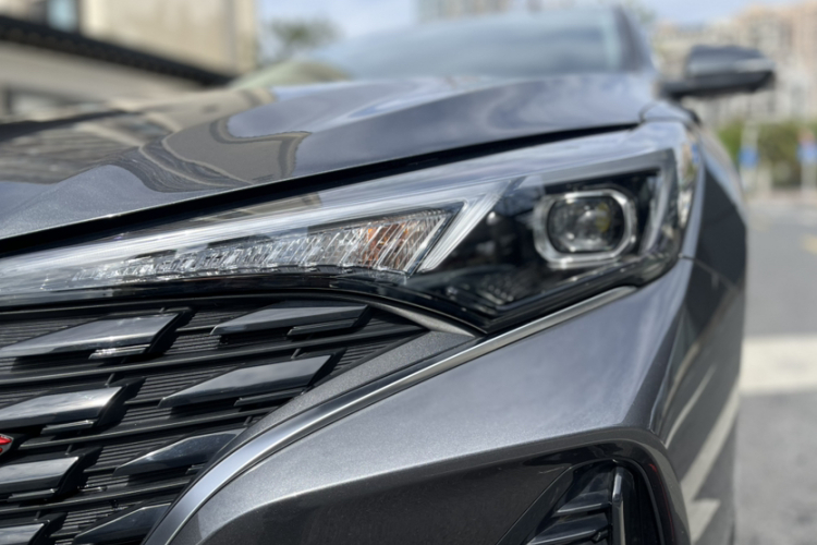 长安 逸动 2024款 PLUS 蓝鲸NE 1.4T GDI DCT高能版局部细节36