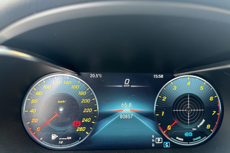 奔驰C级 2020款 改款 C 260 L 运动版中控内饰15