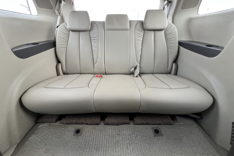 别克GL8 2013款 3.0L XT豪华商务旗舰版中控内饰7008