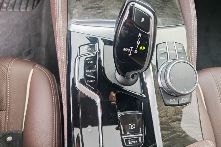 宝马5系 2021款 525Li M运动套装局部细节18