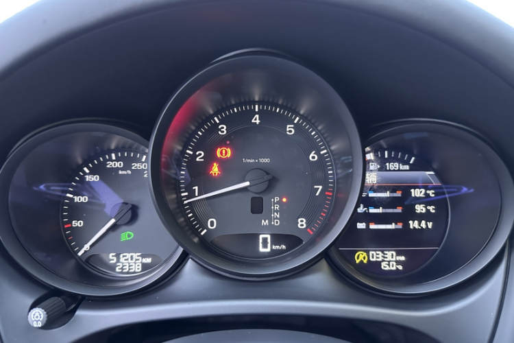 保时捷 2022款 Macan 2.0T中控内饰15