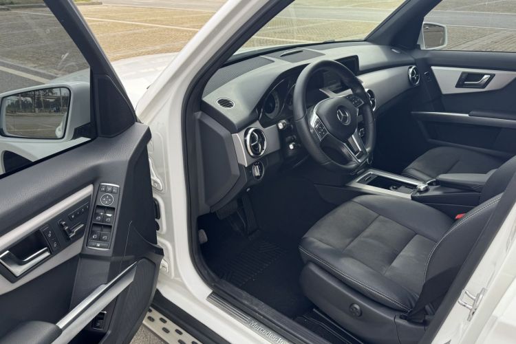 奔驰GLK级 2015款 GLK 260 4MATIC 时尚型 极致版局部细节19