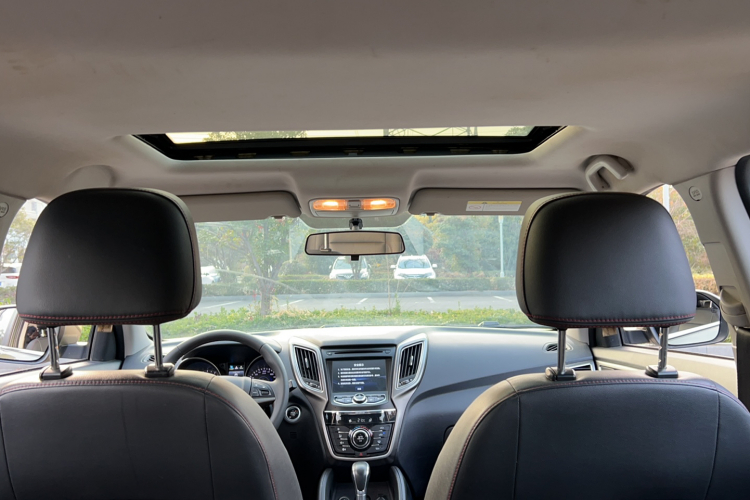 长安CS75 2016款 1.8T 自动精英型 国V局部细节22