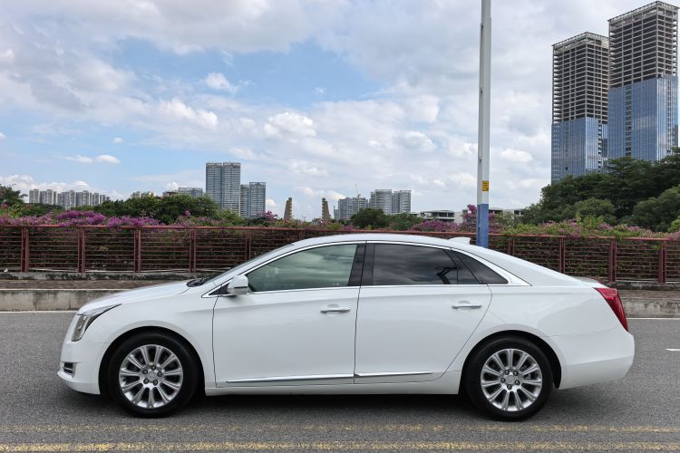 宝马3系 2019款 320Li M运动曜夜版车身外观6001