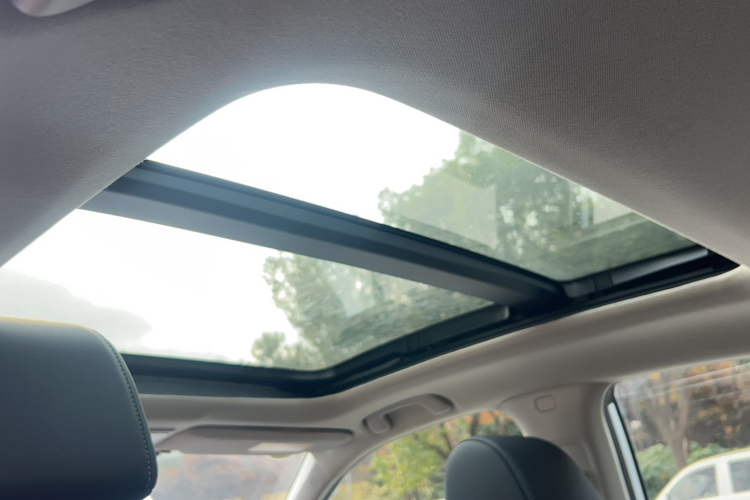 本田 思域 2022款 240TURBO CVT劲控版局部细节22