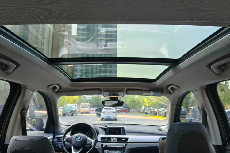 宝马X1 2019款 sDrive20Li 领先型中控内饰7003