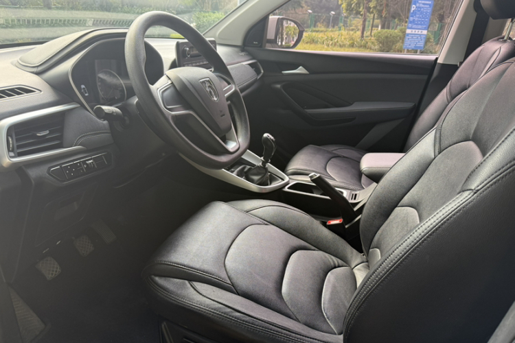 宝骏530 2018款 1.5T 手动舒适型 国V中控内饰7004